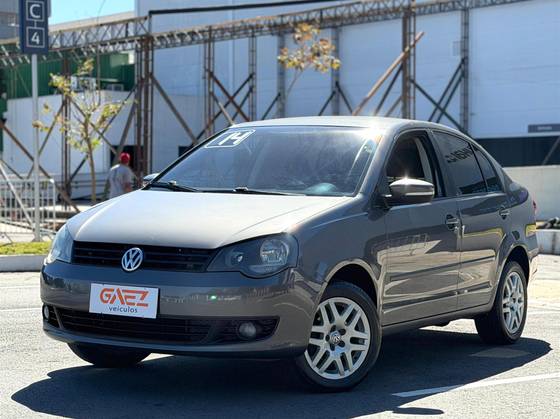 VOLKSWAGEN POLO SEDAN 1.6 MI 8V FLEX 4P MANUAL VOLKSWAGEN POLO SEDAN 1.6 MI 8V FLEX 4P MANUAL